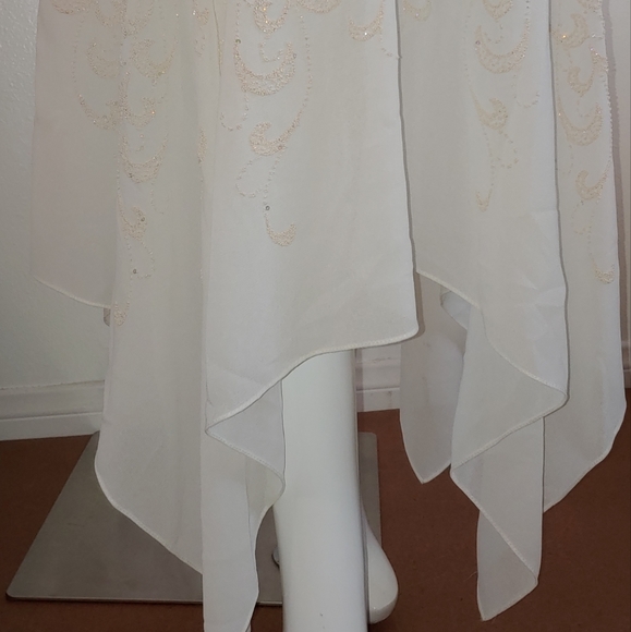 White Dress Size XXL - Picture 3 of 16